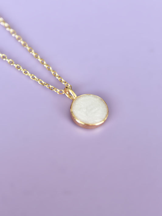 Quin Pendant