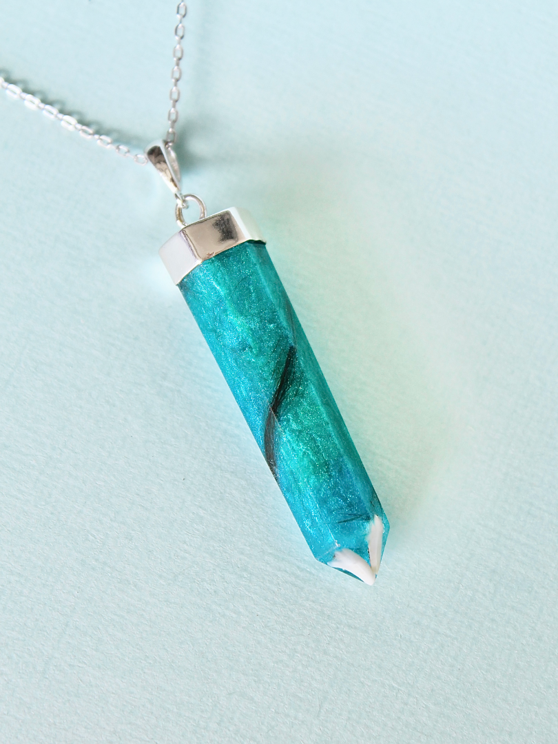 Tilly Pendant